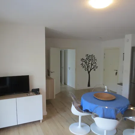 Rez De Jardin T3 Recent Et Calme Au Nouvelles Terres à Les Maures La Londe-les-Maures