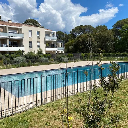 Rez De Jardin T3 Recent Et Calme Au Nouvelles Terres A Les Maures La Londe-les-Maures